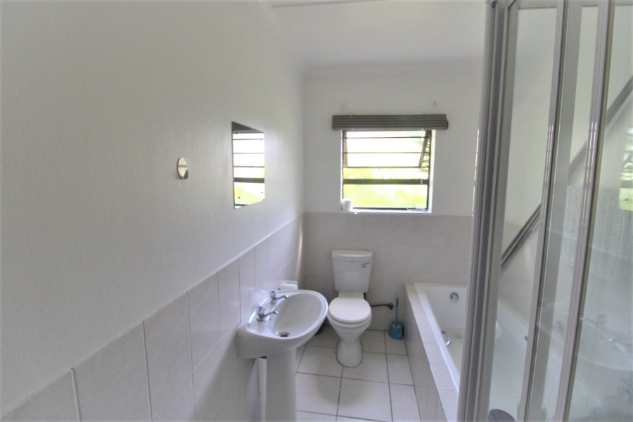 1 Bedroom Property for Sale in Guldenland Western Cape